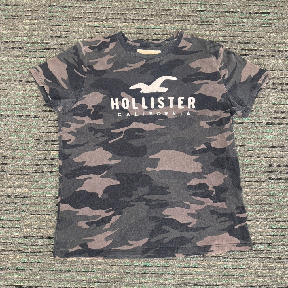 Vintage Y2K Hollister T-Shirt Mens XL Camo Applique Tee Muscle Fit